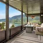 Stamp And Sauna! Small Farm With Fantastic View! * Favang