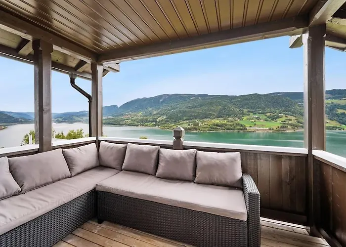 Villa Stamp And Sauna! Small Farm With Fantastic View!